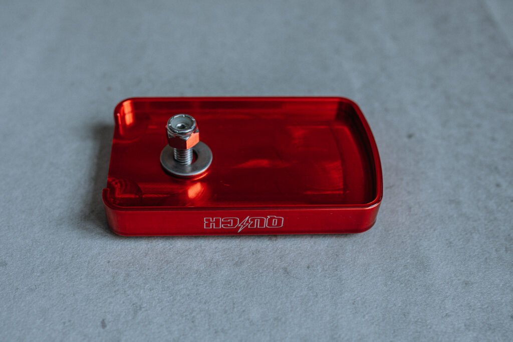 Pédale de frein moto CNC rouge anodisé pour Harley-Davidson – Quick Industrie