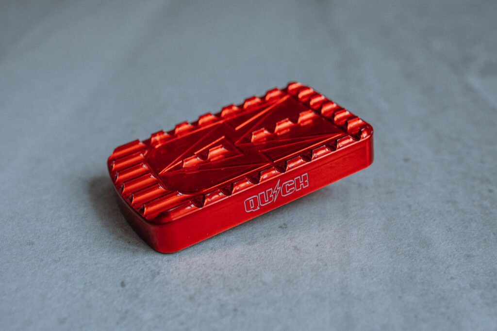 Pédale de frein moto CNC noir anodisé pour Harley-Davidson – Quick Industrie