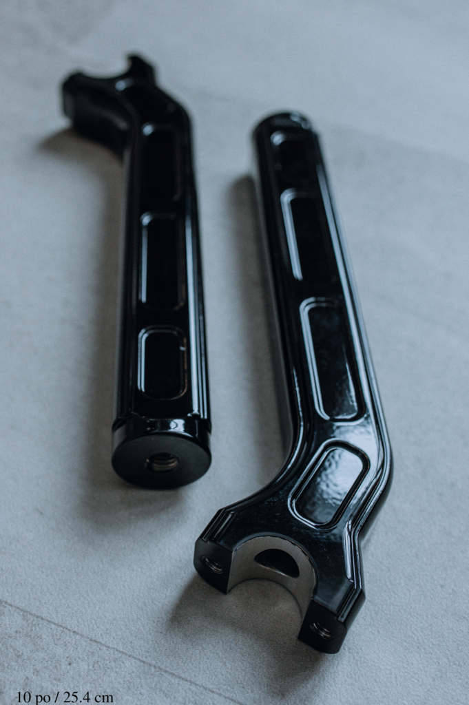 Riser moto 10 pouces noir usiné CNC compatible Harley-Davidson – Quick Industrie