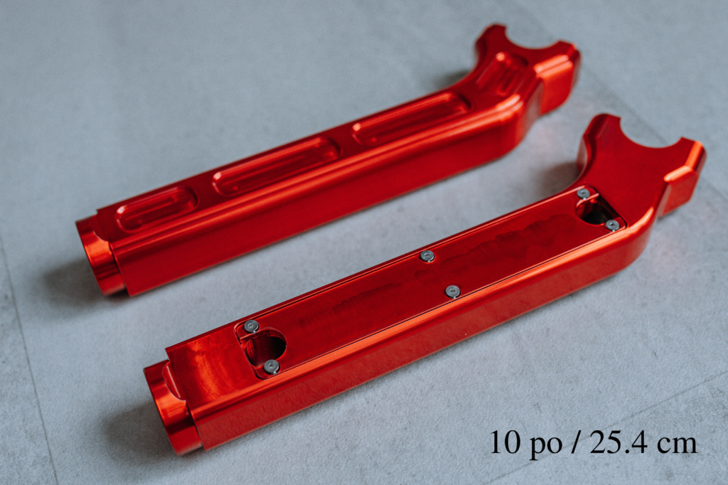 Riser moto 10 pouces rouge usiné CNC compatible Harley-Davidson – Quick Industrie
